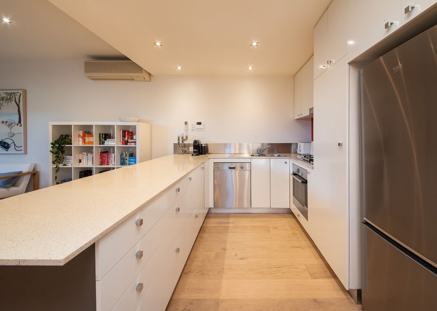 Fully equipped kitchen with Nespresso machine 