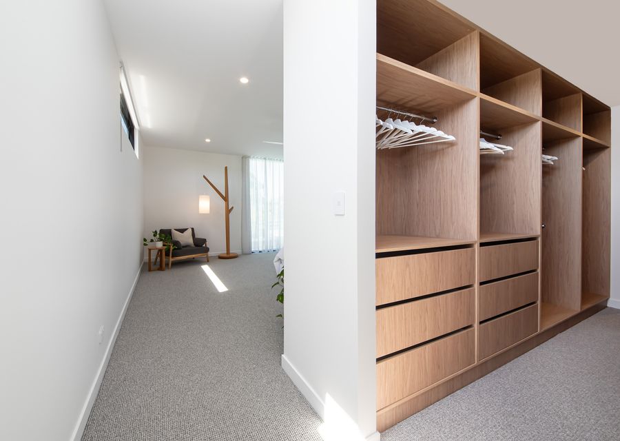 Upstairs Master bedroom walk in robe