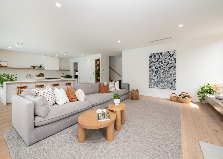 Living, kitchen, fireplace 