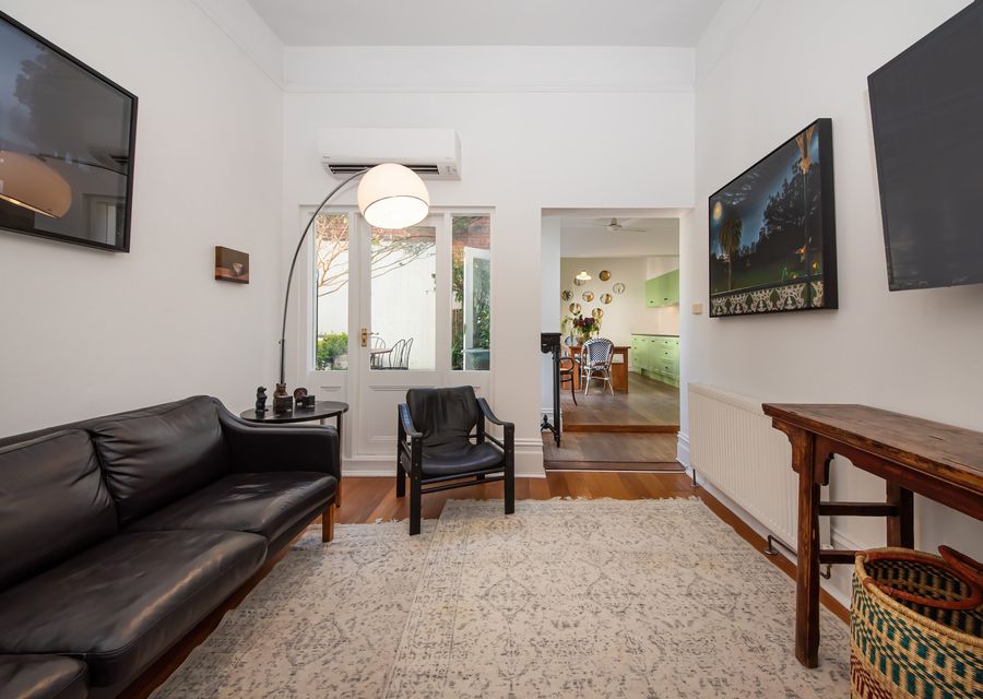 Second living with smart tv