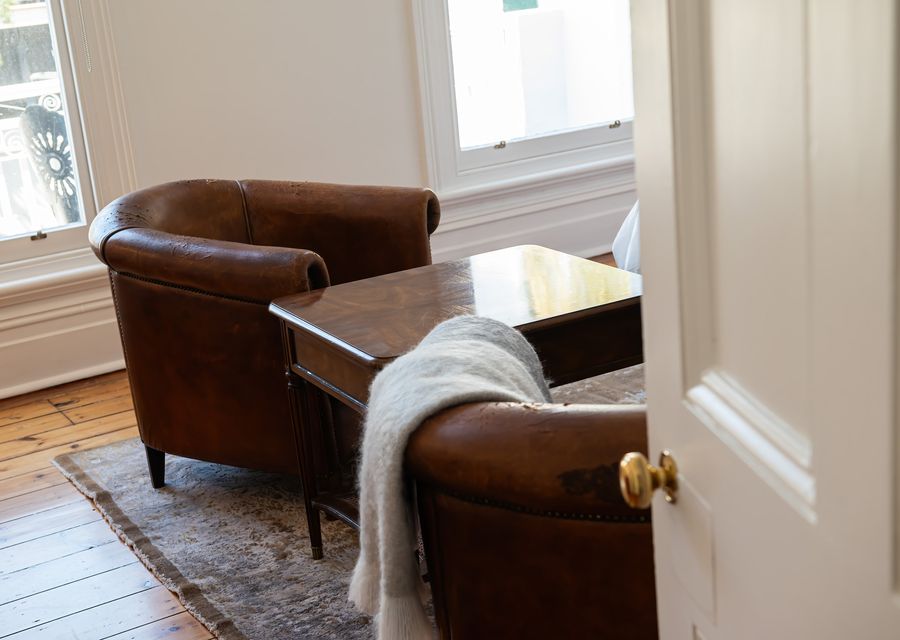Sitting area in King bedroom