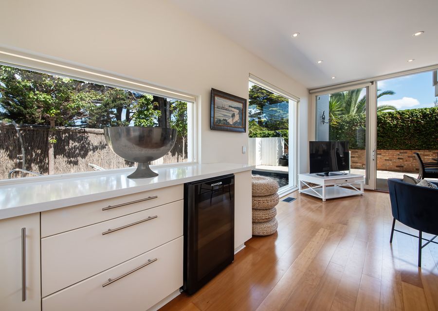 Kitchen oven to ease up your cooking needs