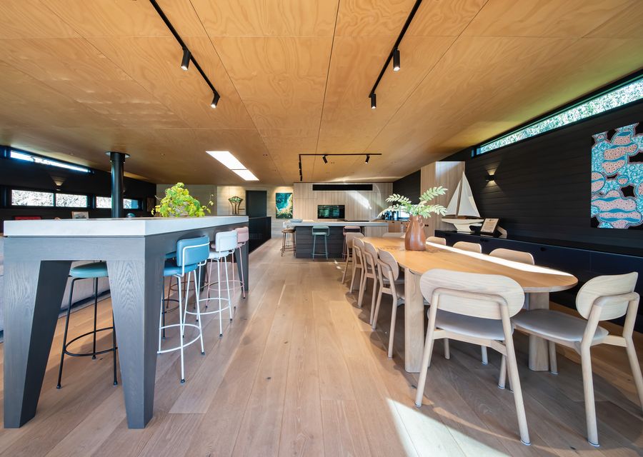 Plenty of space for all to dine together