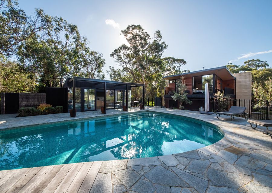 Stunning mineral pool and gas heated spa.