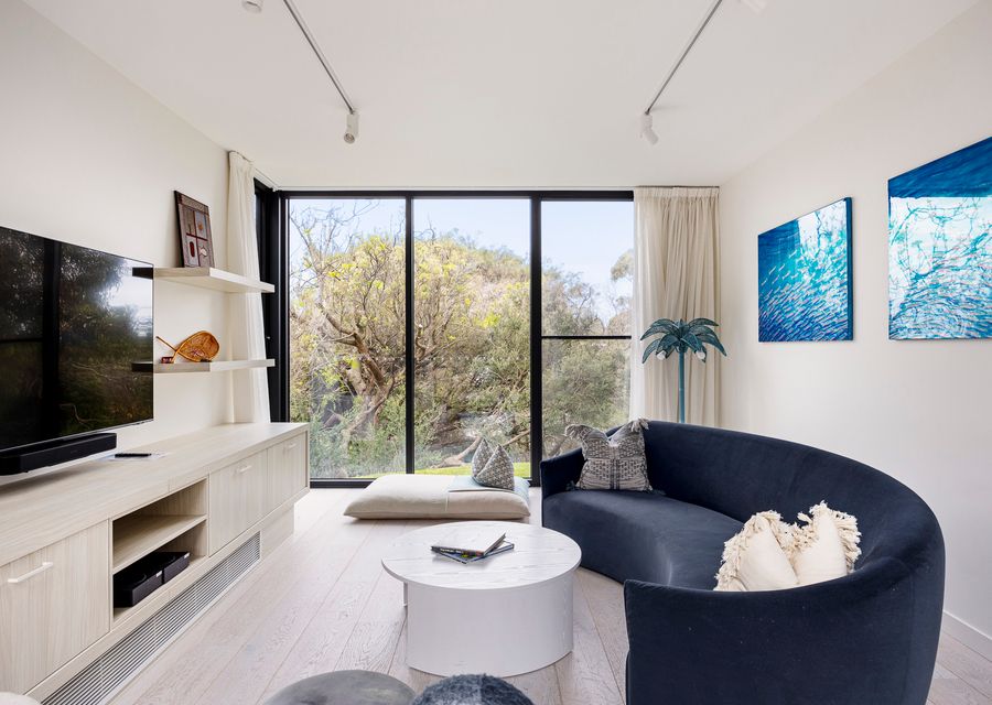 Second living area with smart tv