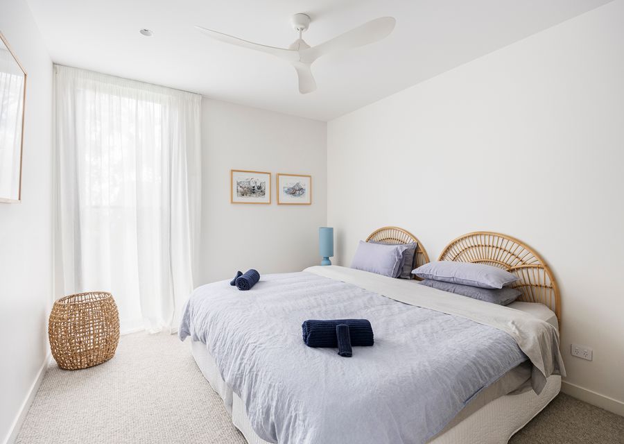 Santorini Blue Sorrento with heated spa and stunning views