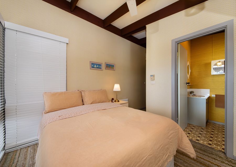 Queen Bedroom with ensuite