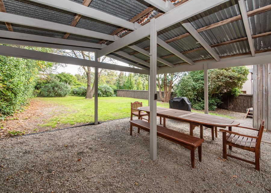 Pebble Views by Property Mums