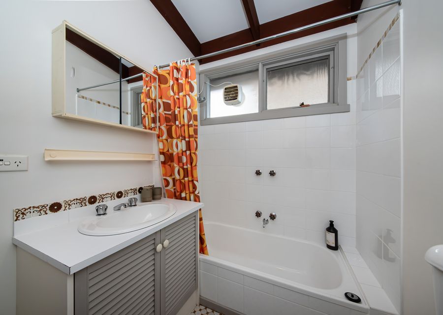 Pebble Views by Property Mums