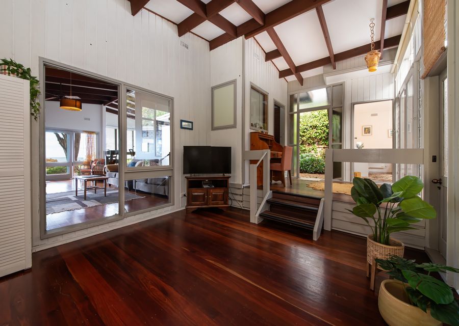 Pebble Views by Property Mums