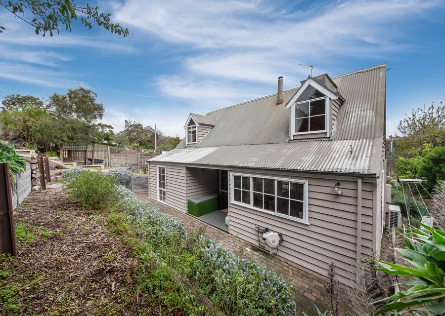 Welcome to The Loft at Rye, a little gem nestled in the heart of the beautiful Mornington Peninsula. 