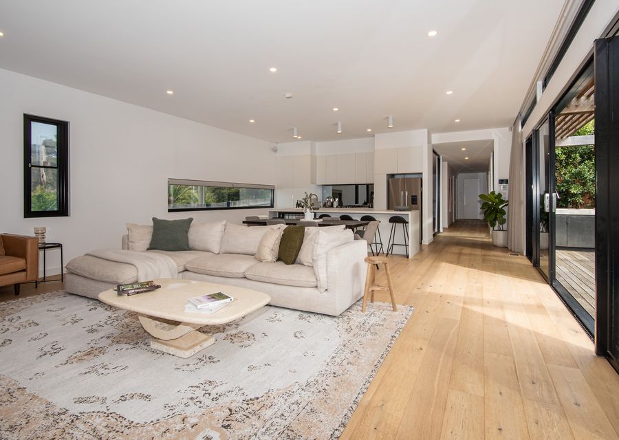Open plan lounge room 