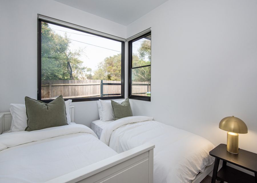 Bedroom 4 - two single beds