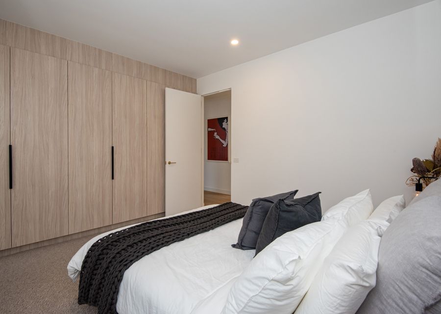 Bedroom 3 - queen bed 