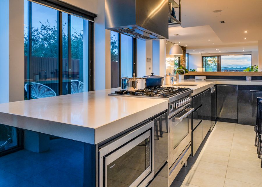 High-class appliances available in the kitchen for your use