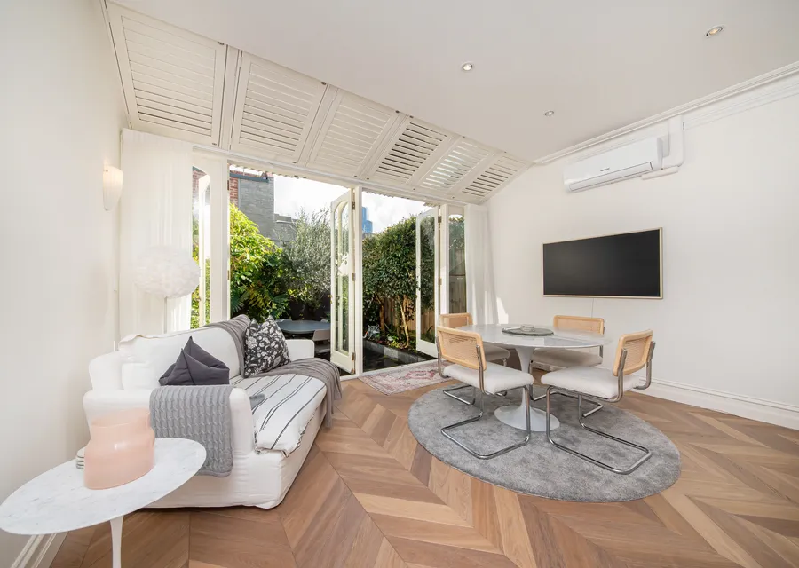 Hazel – the perfect escape in Hawksburn