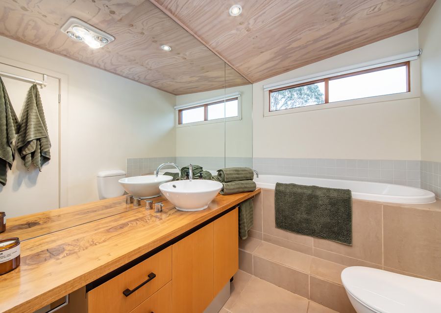 Master Bedroom ensuite