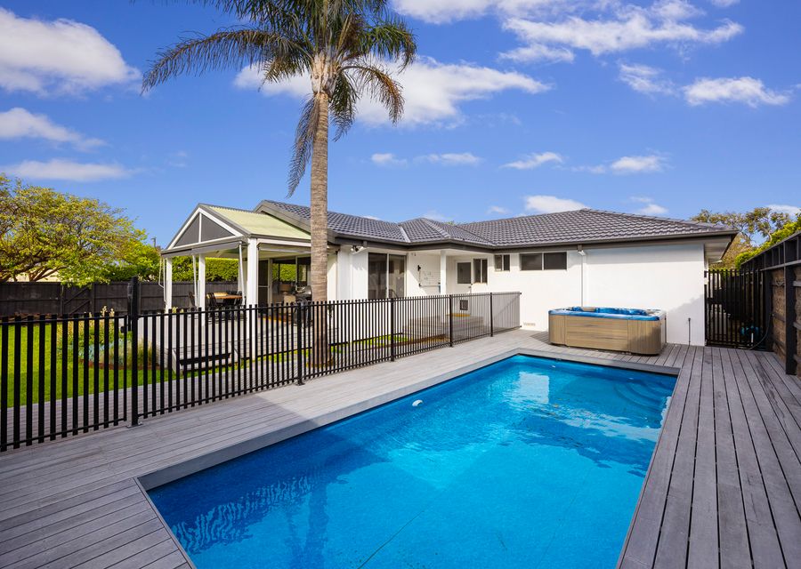Marco Polo in Blairgowrie with Heated Pool and Spa