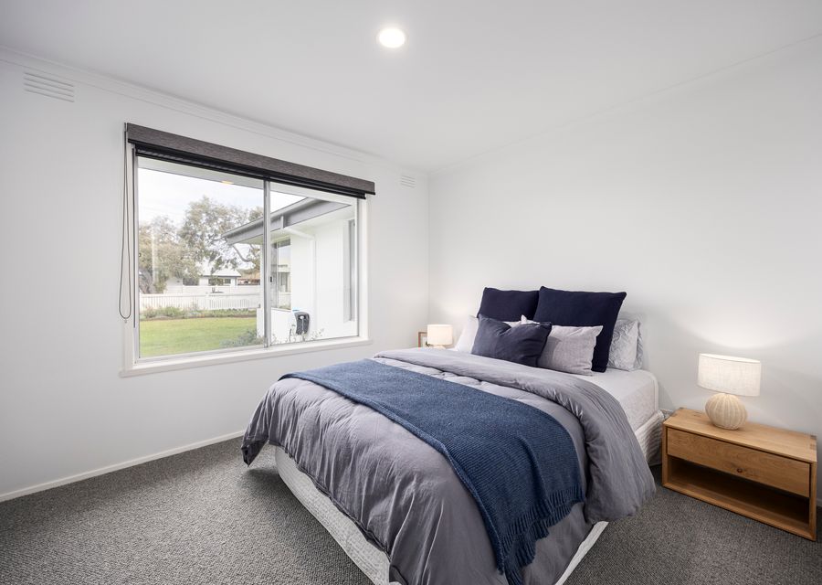 bedroom 2 with queen bed 
