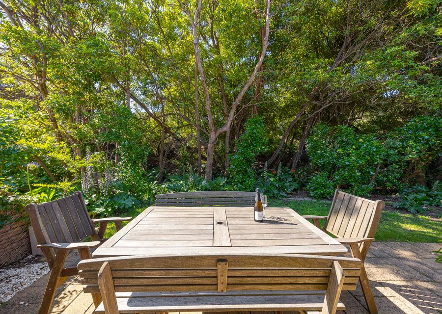 Outdoor seating to enjoy garden view 