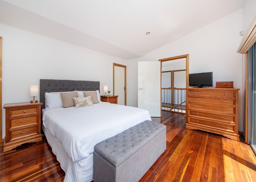 master bedroom with WIR & ensuite