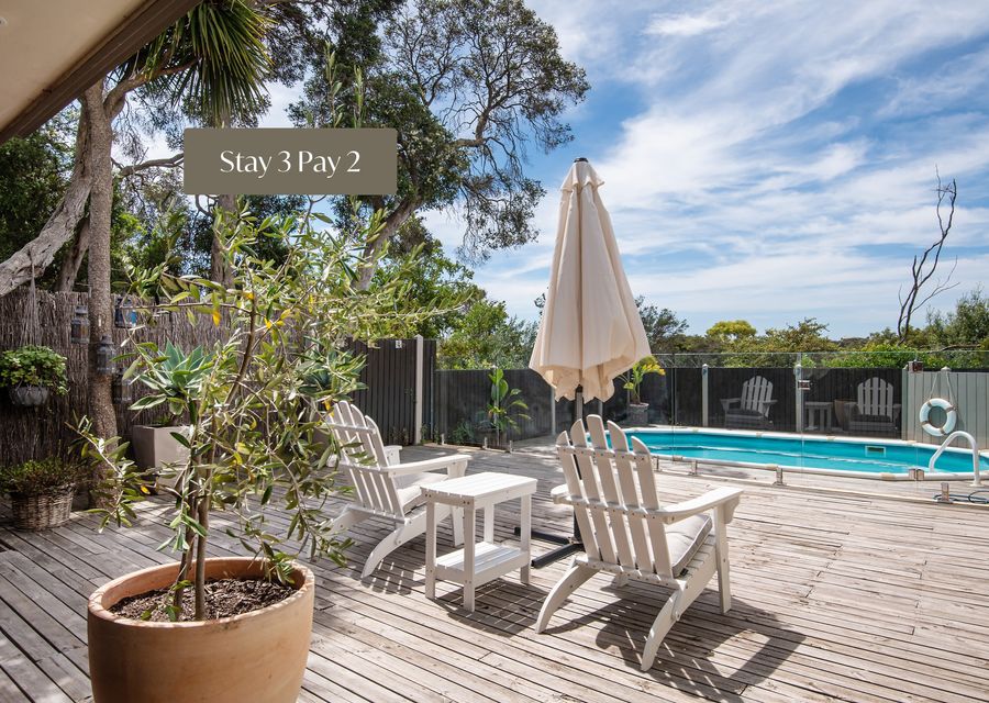 Preston Alfresco Poolside Retreat Rye