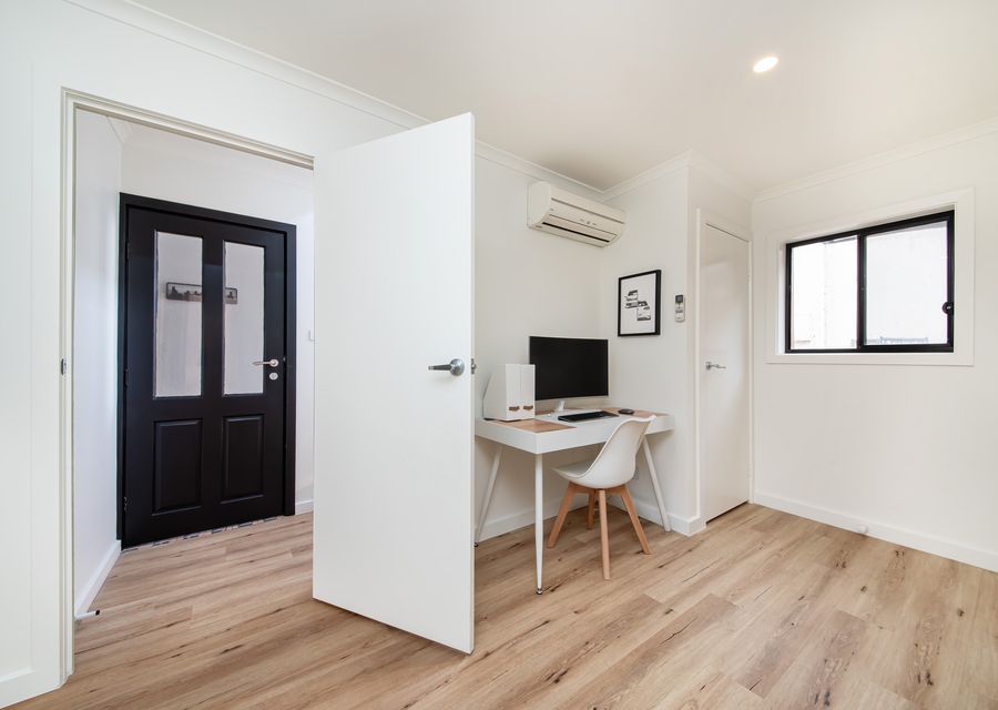 Separate study / work space with airconditioning, heating split system and pc screen 