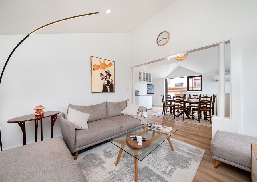 Light, bright open plan living