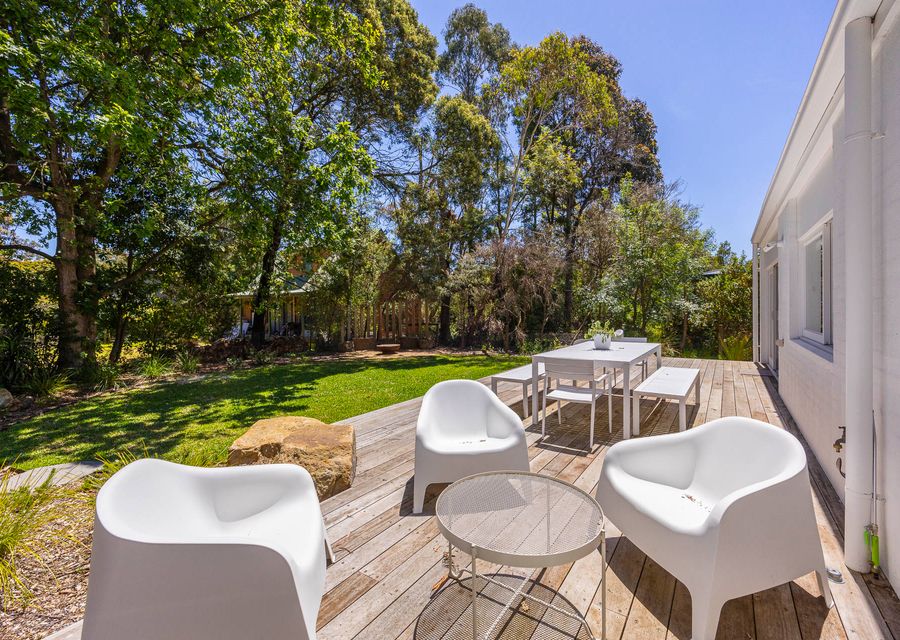 Outdoor seating area 