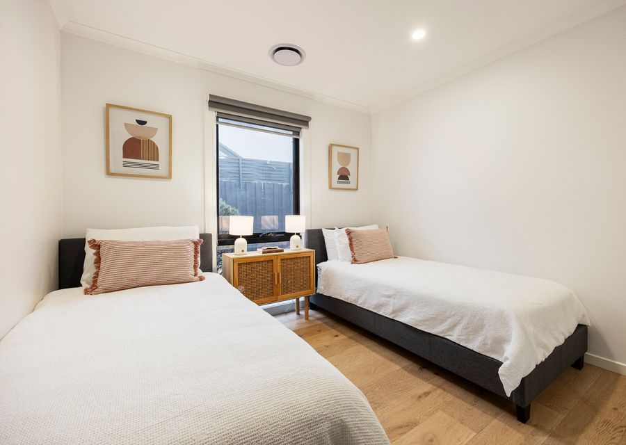 Bedroom 3 with two single beds