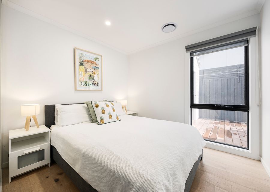 Bedroom 2 with Queen bed