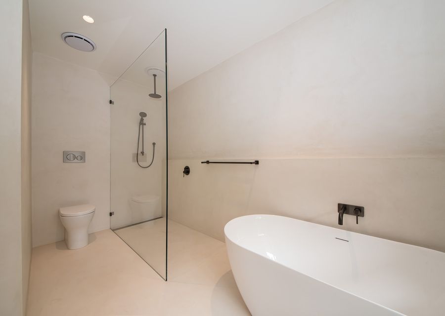 Large Ensuite with Bath and Separate Shower 