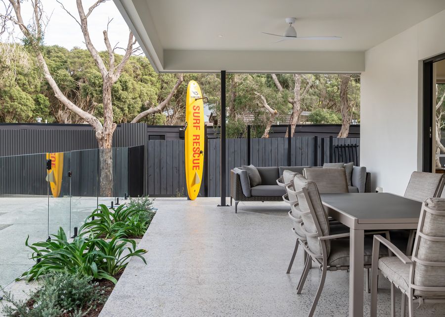 Outdoor seating area 