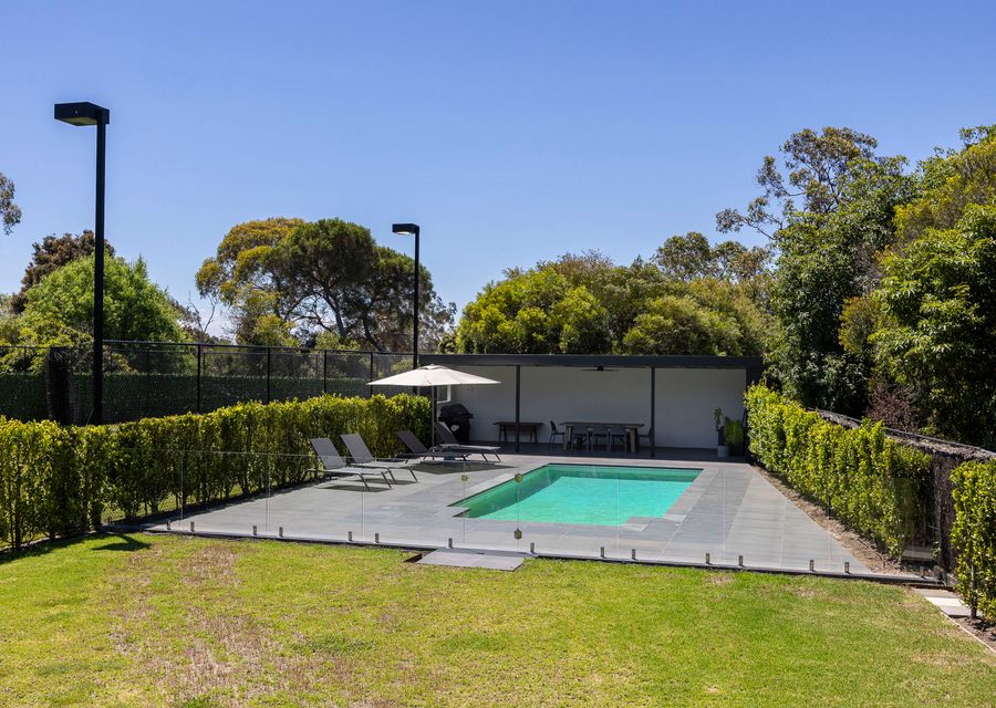 Solar heated pool, alfresco area 