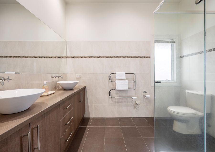 Ensuite bathroom with shower and toilet 