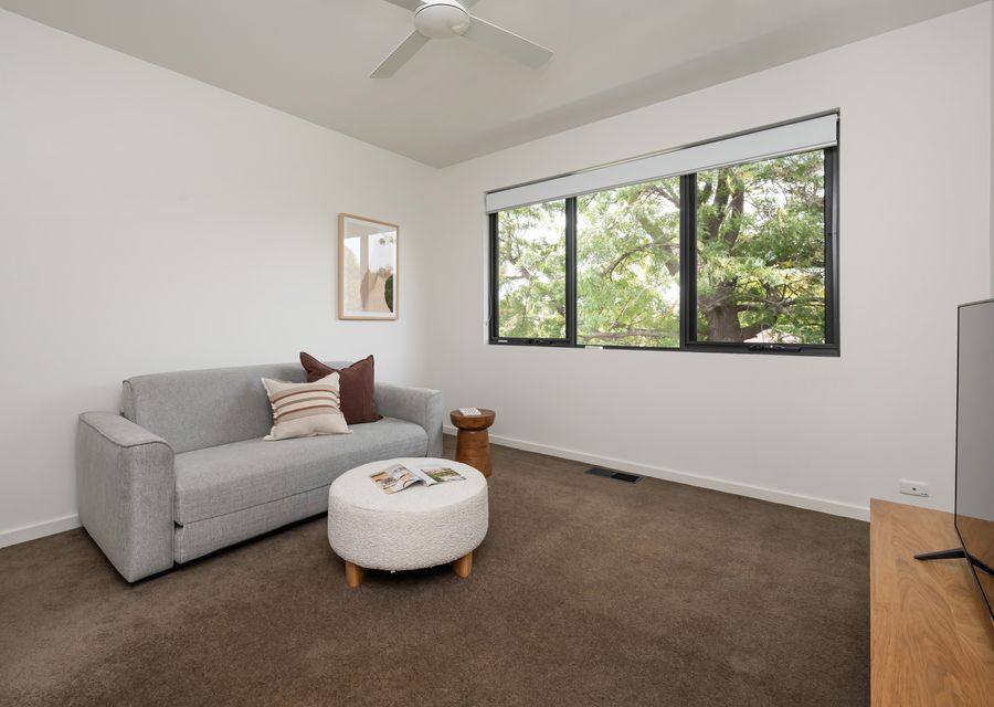 Second living with smart tv