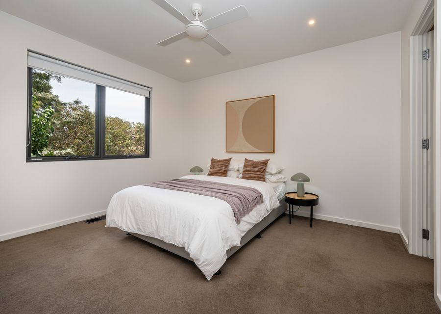 Bedroom 2 with Queen Bed