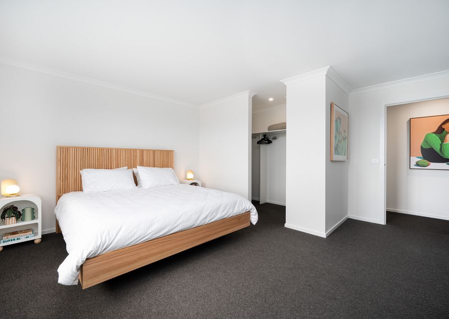 Bedroom with king bed 