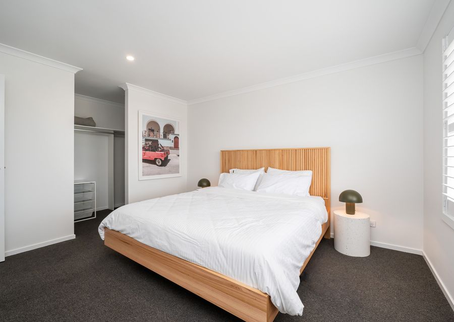 Bedroom with king bed 