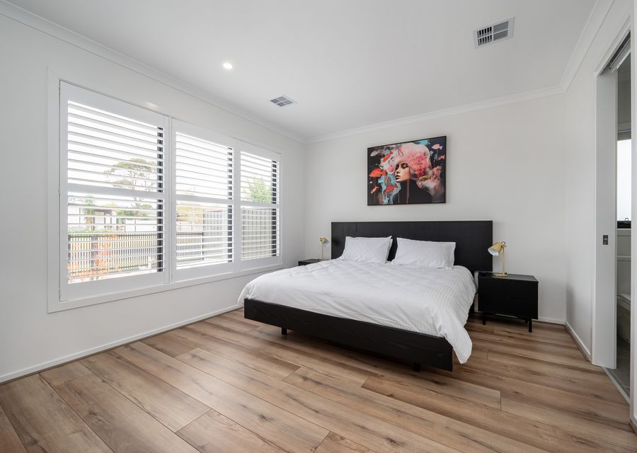 Bedroom with King bed and ensuite toilet 