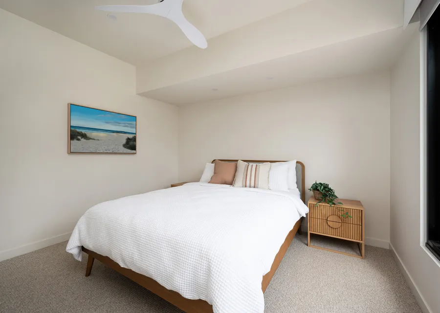 Queen bedroom 1