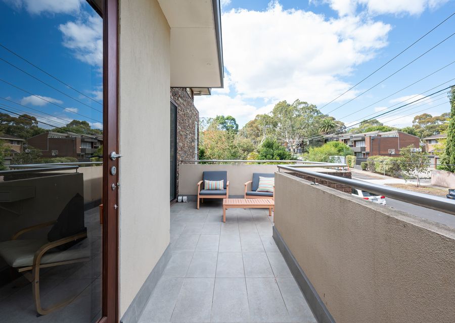 The Light House – Close to Harold Holt Swim Centre