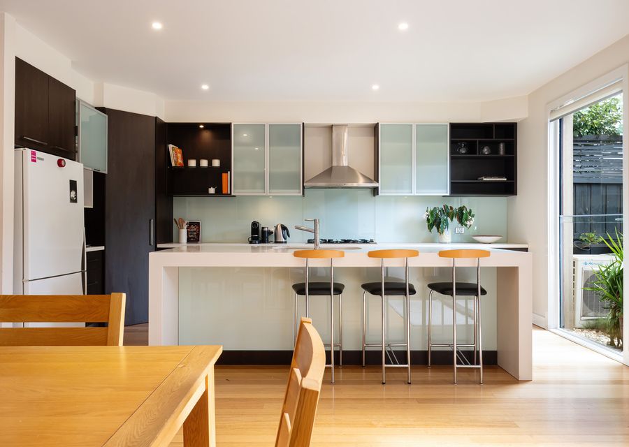 The Light House – Close to Harold Holt Swim Centre