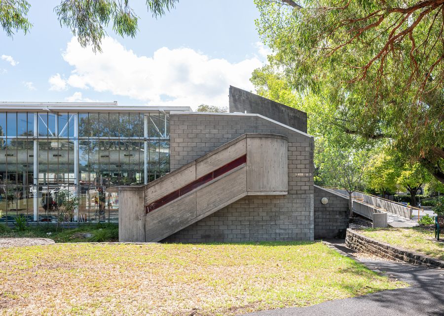 The Light House – Close to Harold Holt Swim Centre