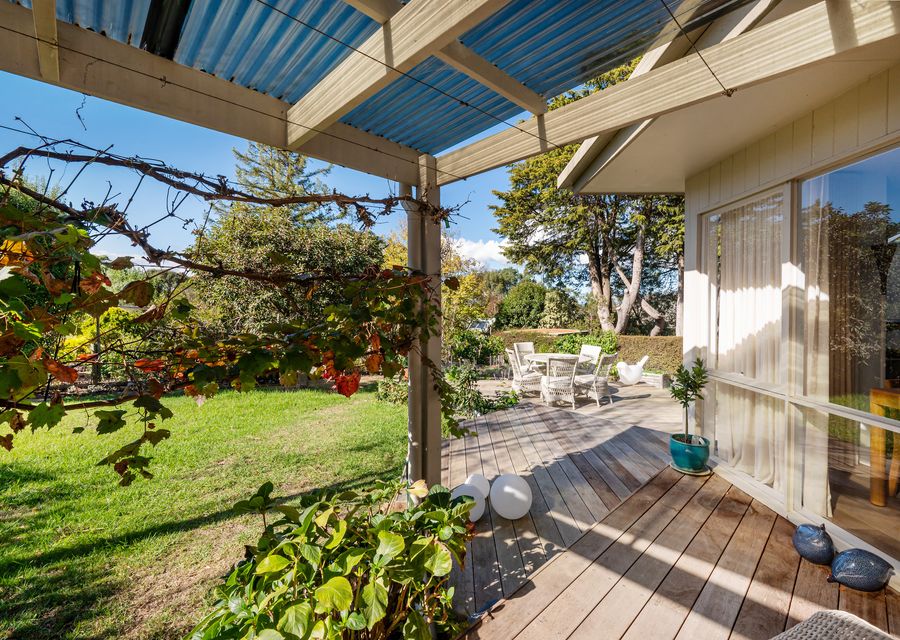 Back deck with seating area 