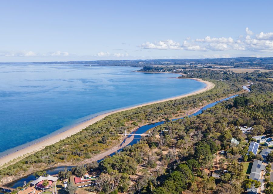 Somers beach and neighbourhood