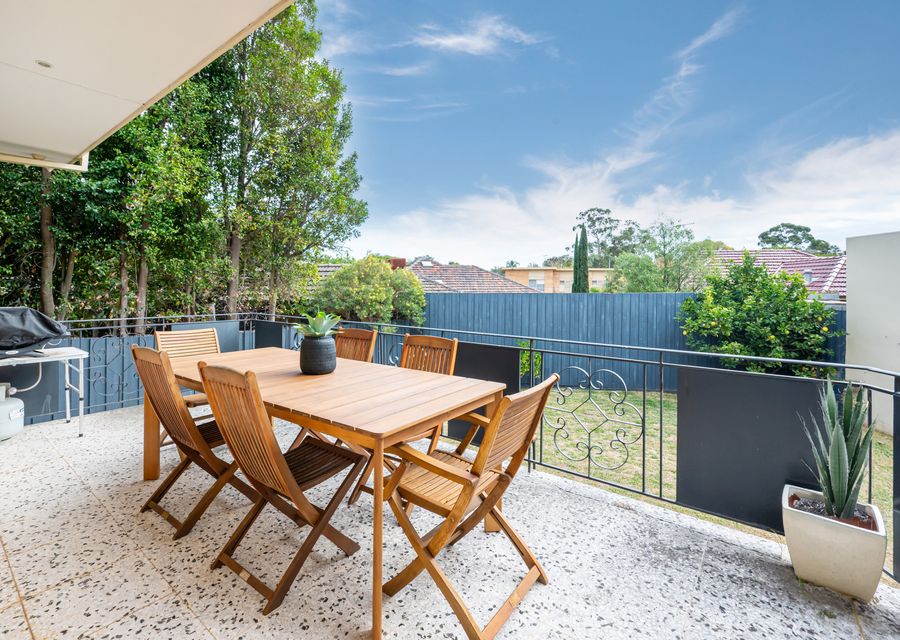 Outdoor dining space