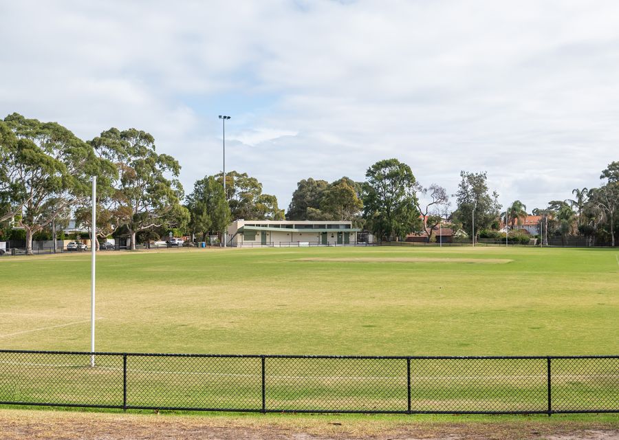 Across the road to Ludstone reserve