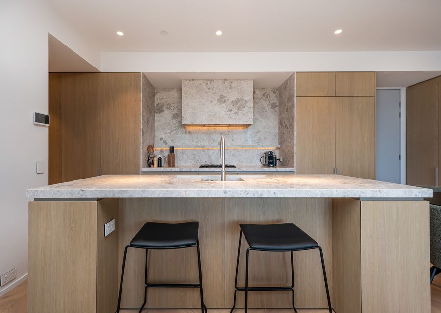 Breakfast bar seating for 2