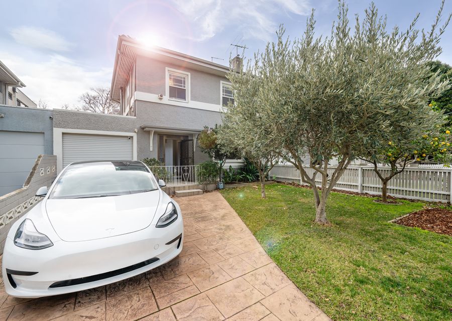 Driveway parking (please note garage not available for guest use)